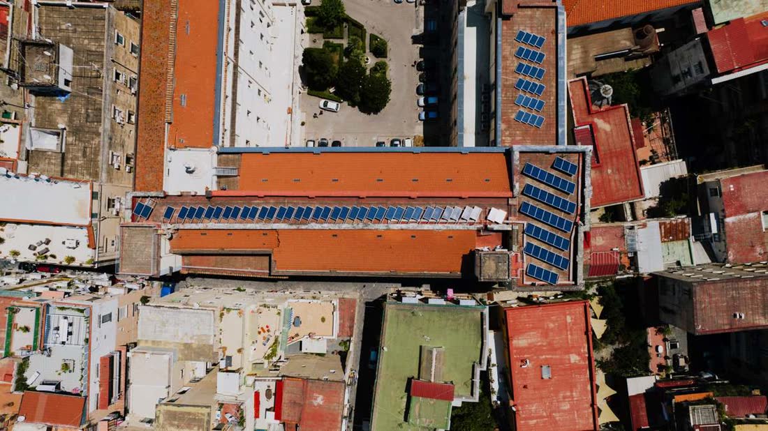 Coperture con impianto fotovoltaico in ambito urbano, Verona